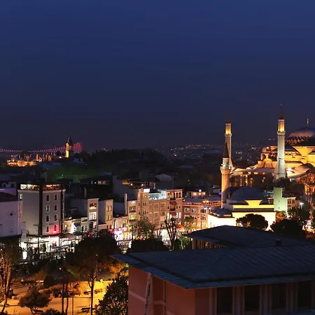 Hotel Deluxe Golden Horn Sultanahmet 4*