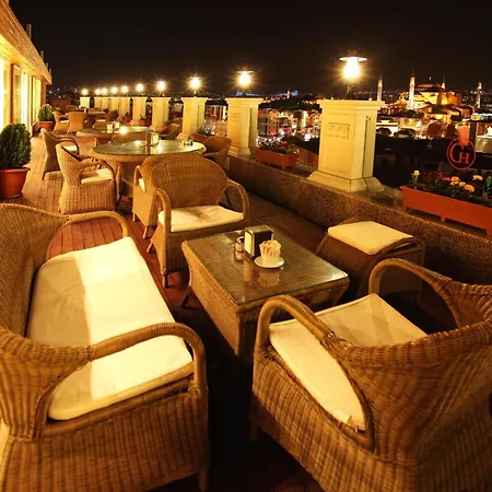 Hotel Deluxe Golden Horn Sultanahmet 4*