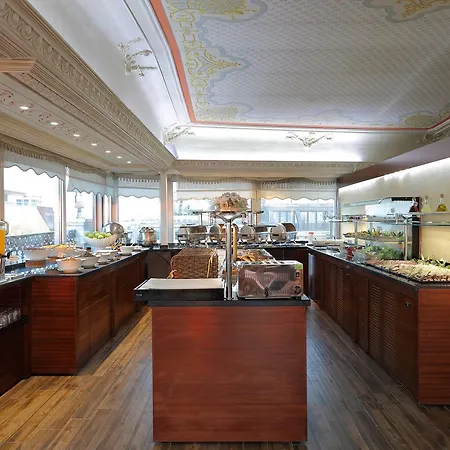 Deluxe Golden Horn Sultanahmet Hotel