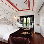 Deluxe Golden Horn Sultanahmet Hotell 4*