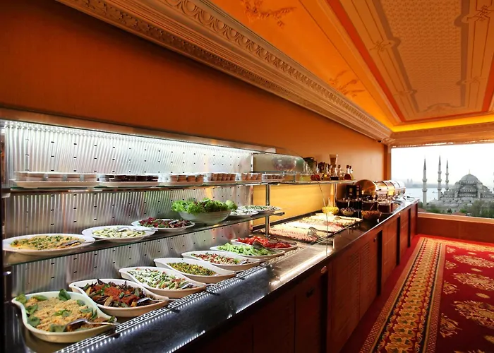 Отель Deluxe Golden Horn Sultanahmet 4*