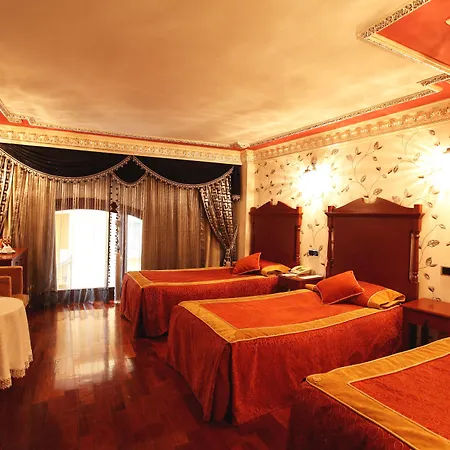 Deluxe Golden Horn Sultanahmet 4*